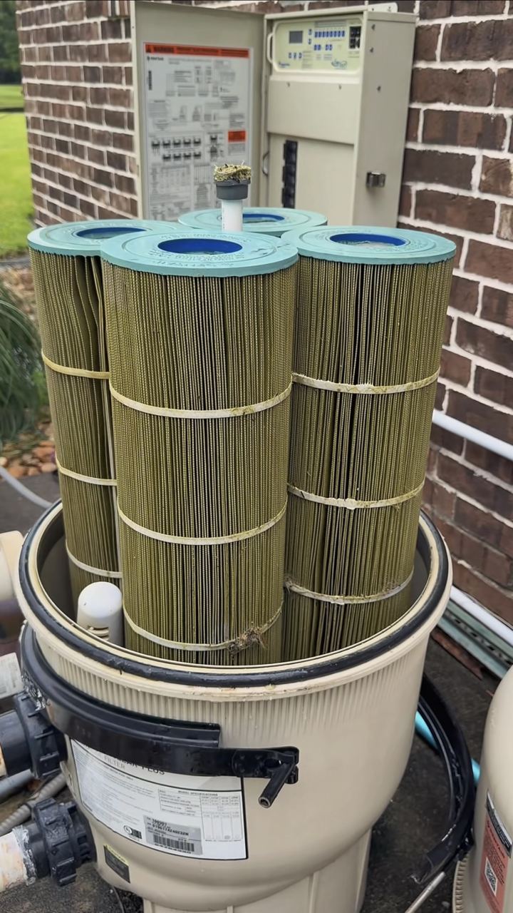 Clean filter cartridges set on a pool filter